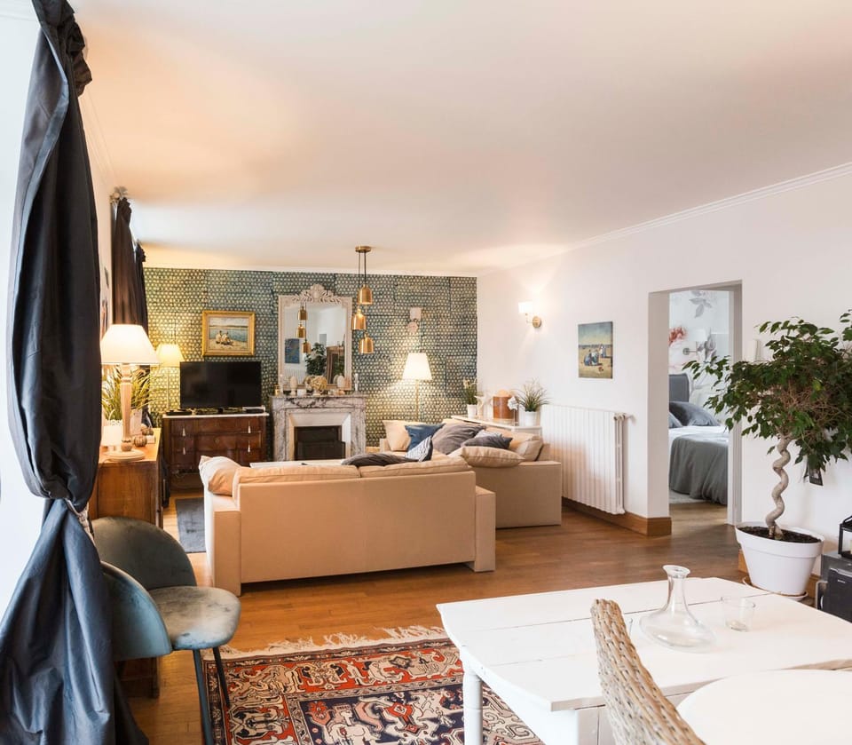 Living room, Lounge or bar