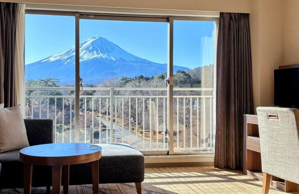 Day, Natural landscape, View (from property/room), Balcony/Terrace, Mountain view