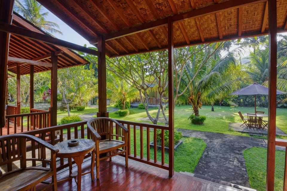 Patio, Garden view