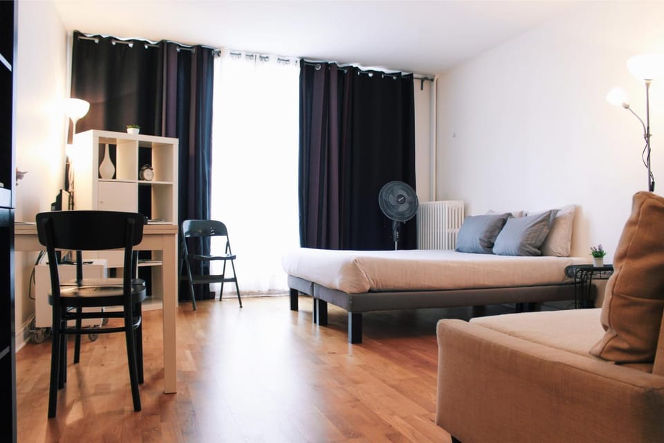 Lauriston Nice Studio Apartment in Paris