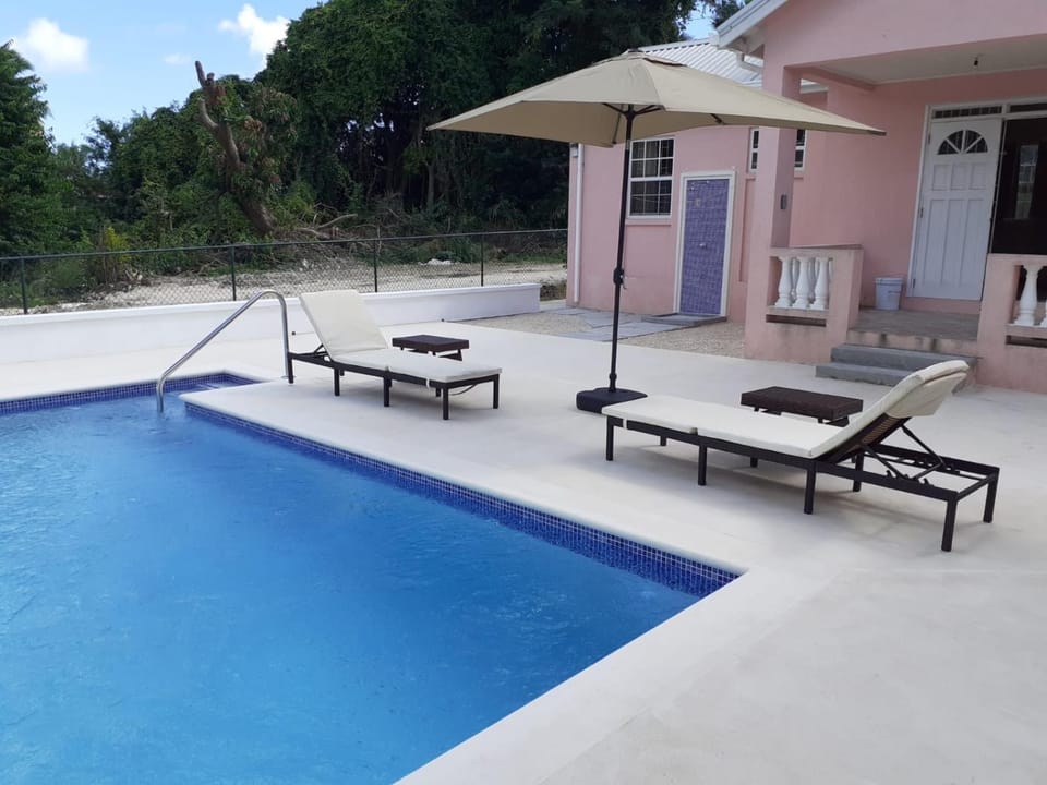 Swimming pool, Swimming pool