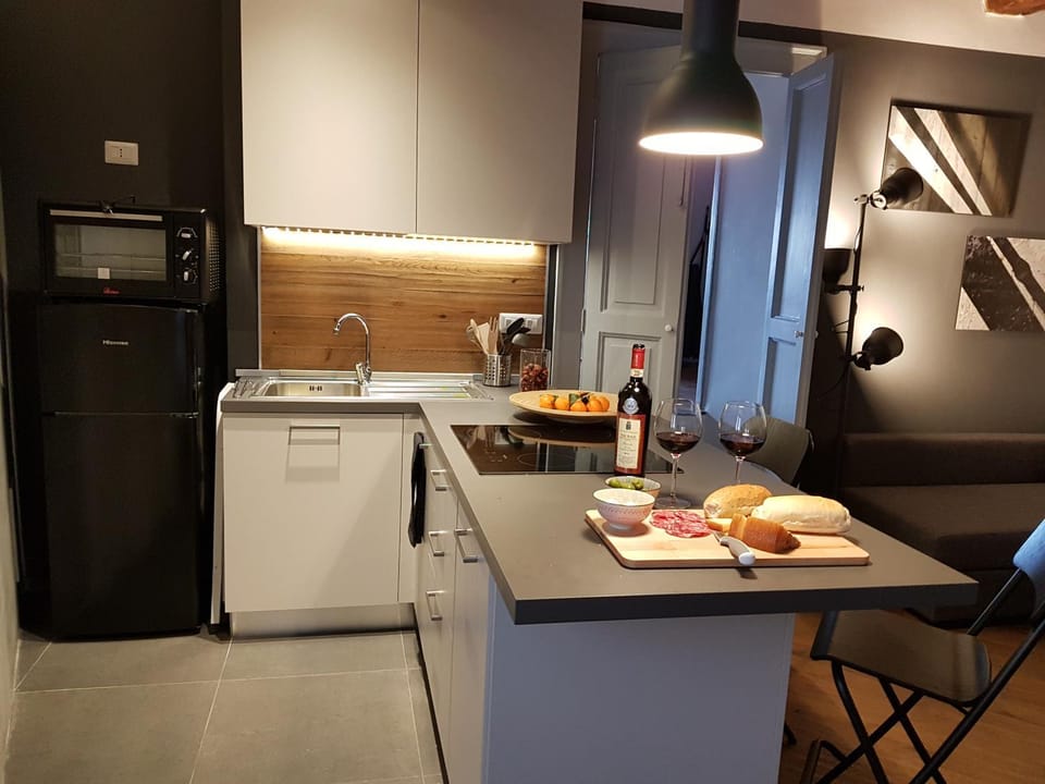 Kitchen or kitchenette, Living room, Dining area