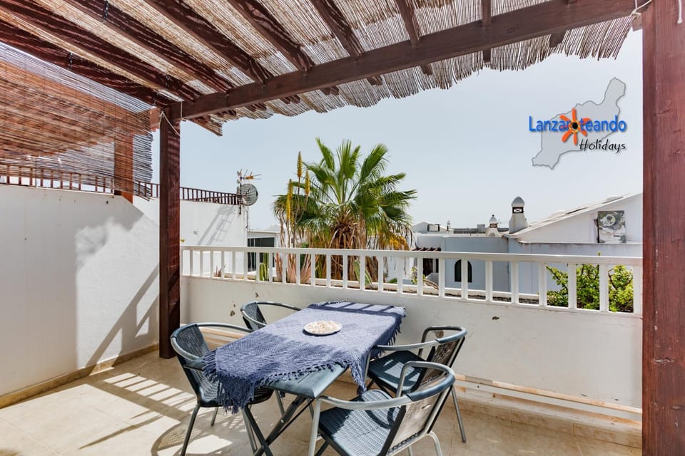 Balcony/Terrace, Area and facilities