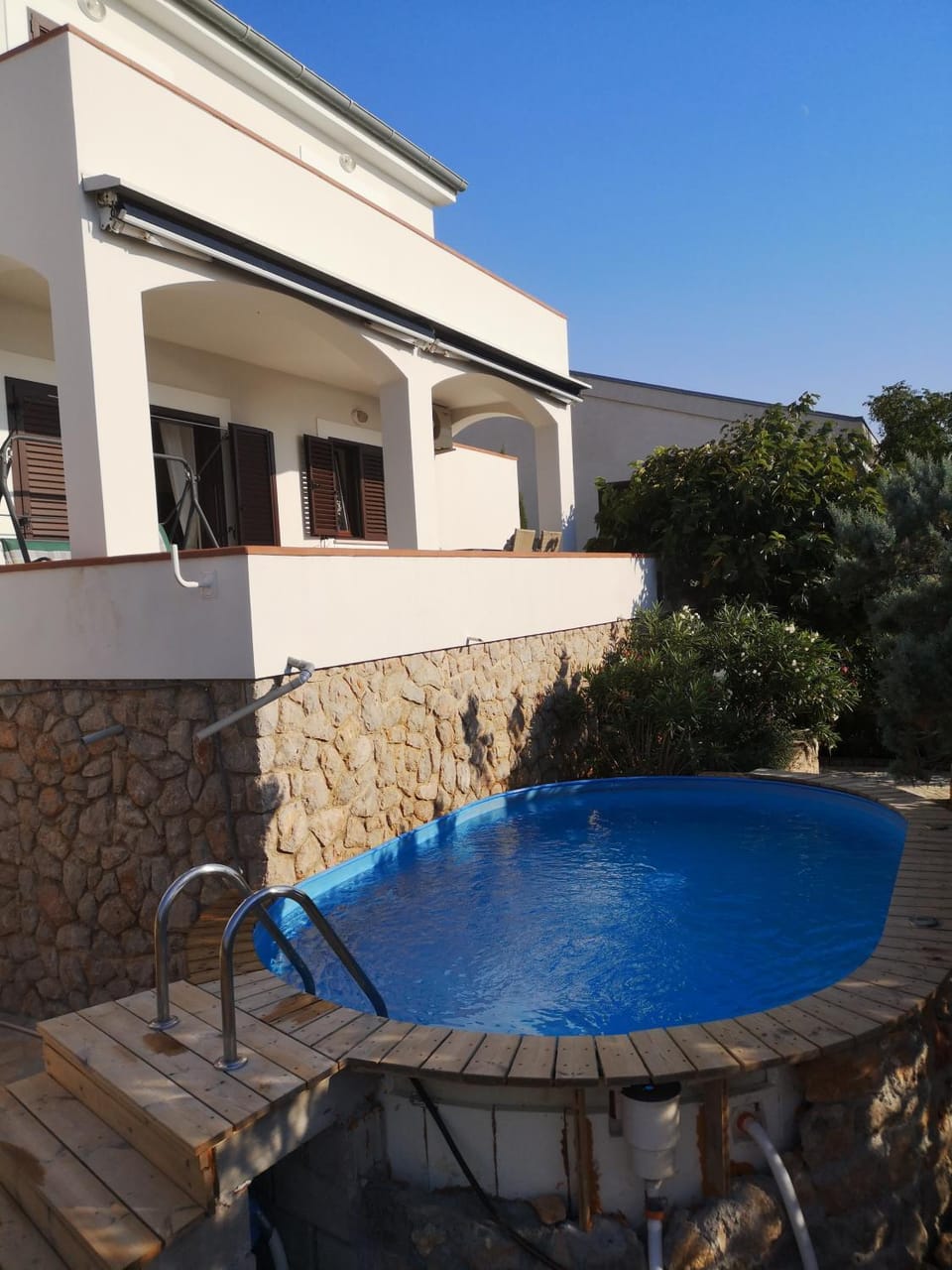 Property building, Swimming pool