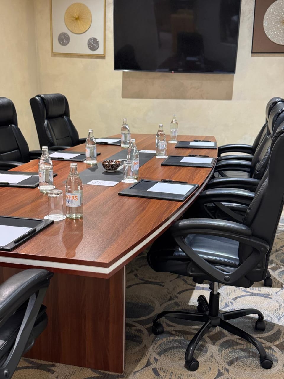Meeting/conference room