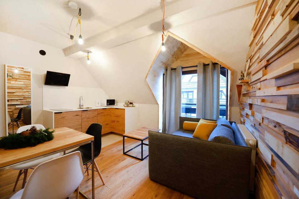 Living room, Photo of the whole room, Seating area, Dining area