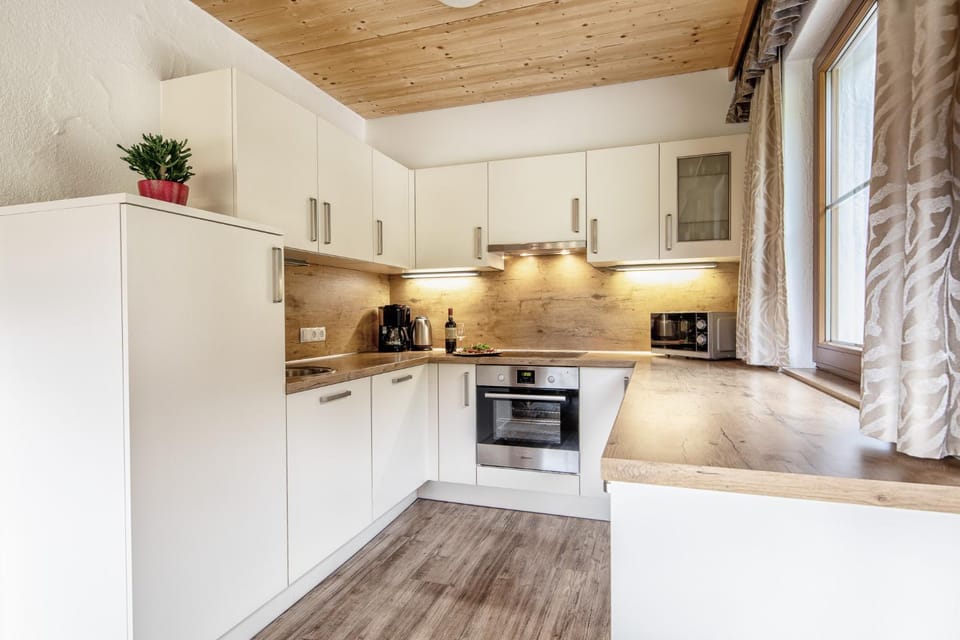 Chalets Hotter - Ferienhaus mit E-Ladestation House in Tyrol