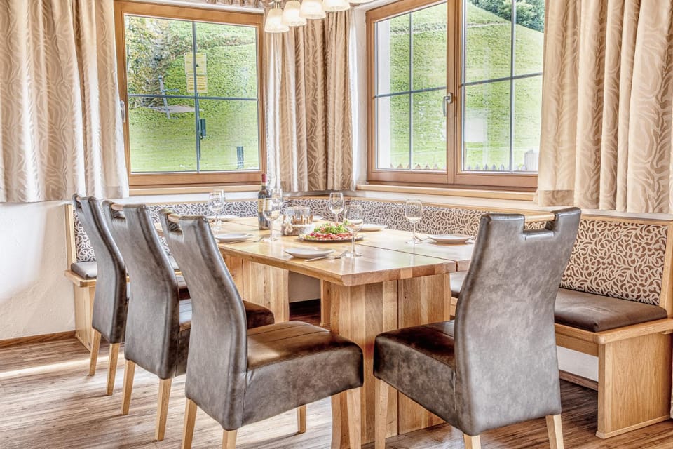 Chalets Hotter - Ferienhaus mit E-Ladestation House in Tyrol