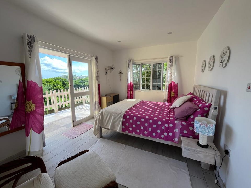 Bed, Natural landscape, View (from property/room), Balcony/Terrace, Bedroom