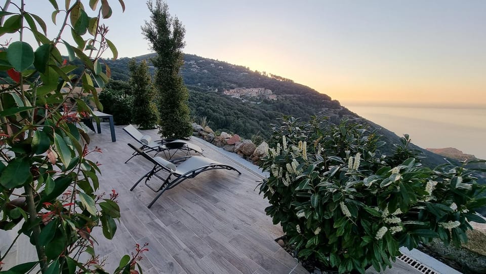 View (from property/room), Balcony/Terrace, Sea view, Sunrise, Sunset
