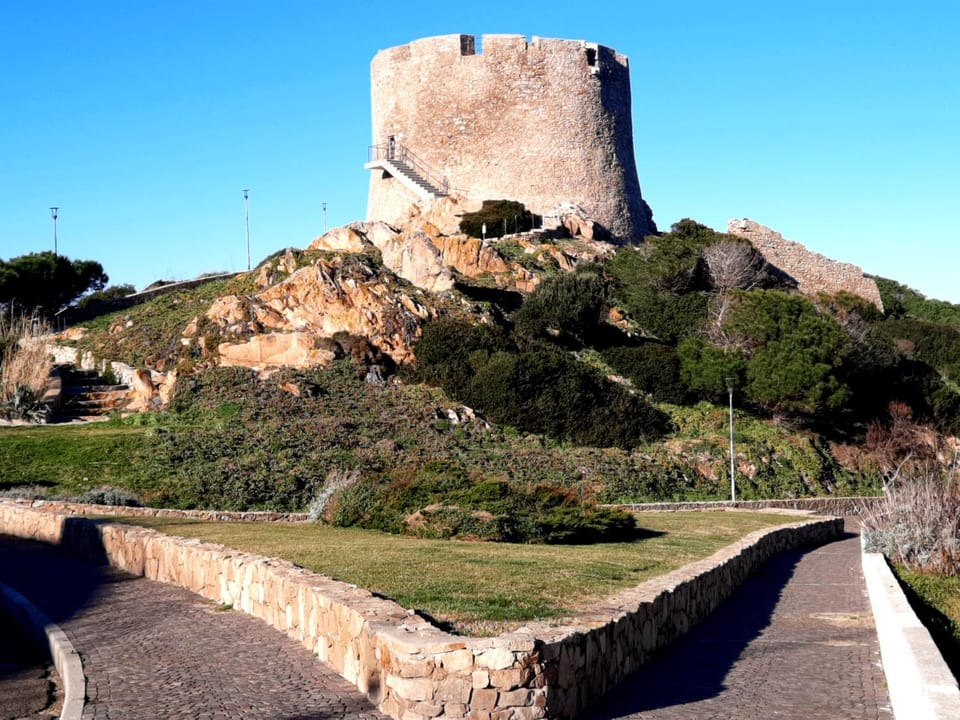 Nearby landmark