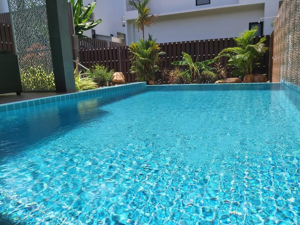 Patio, Garden, Balcony/Terrace, Swimming pool