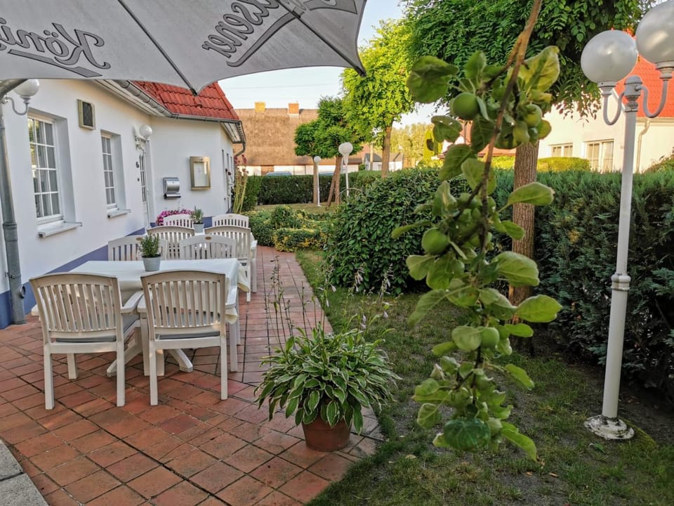 Property building, Garden