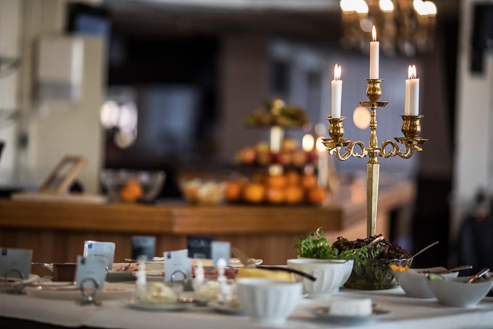 Food and drinks, Meals, Buffet breakfast