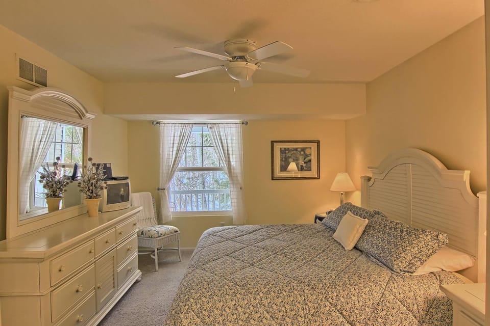 Charlevoix Creekside Condo House in Charlevoix