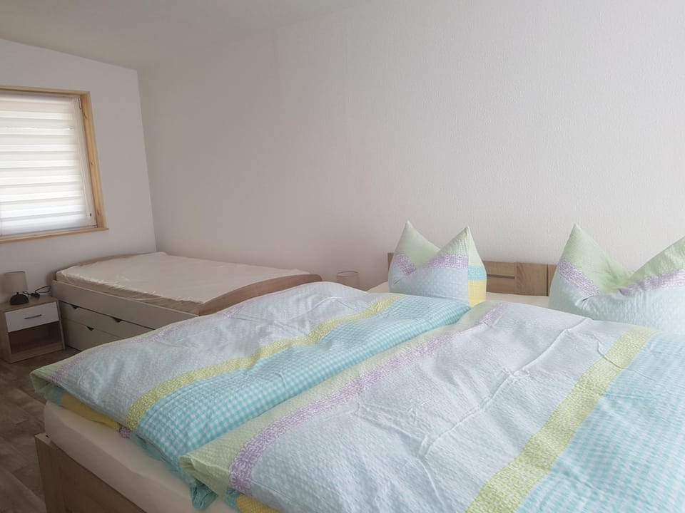 Photo of the whole room, Bedroom