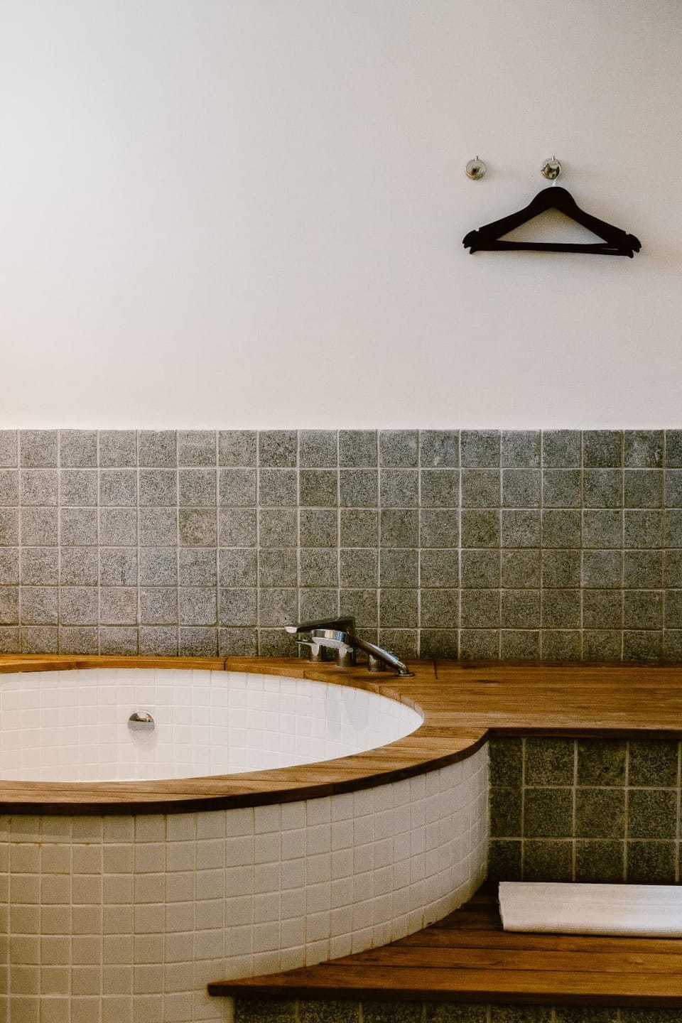 Bathroom, Bath