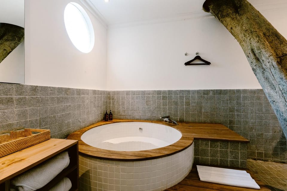 Bathroom, Bath