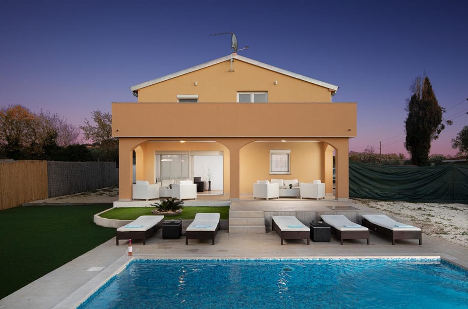 villa Suhalj Villa in Medulin