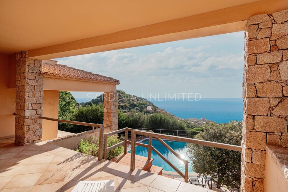 Casa Rosa Bianca Villa in Sardinia