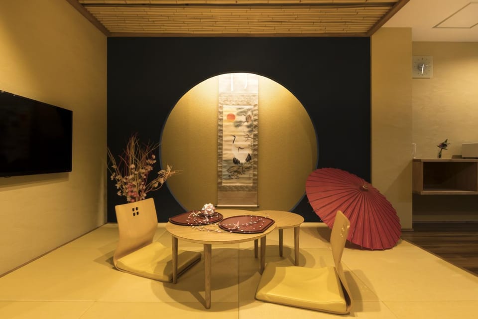 Guesthouse Raku Bed and Breakfast in Kyoto