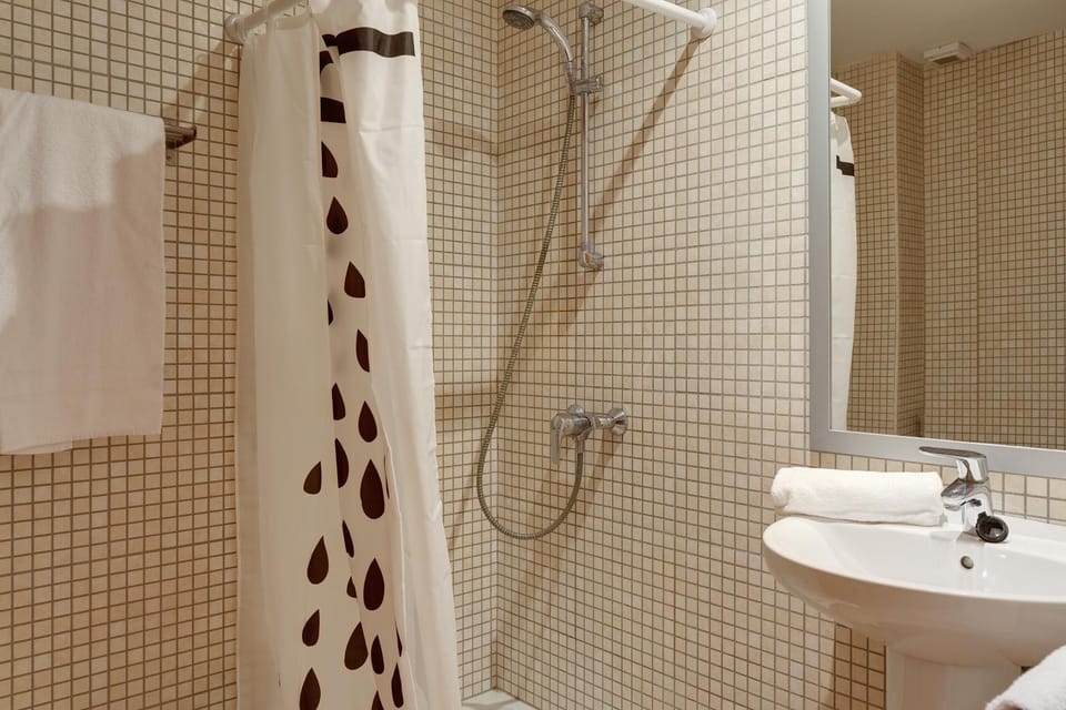 Property building, Bathroom