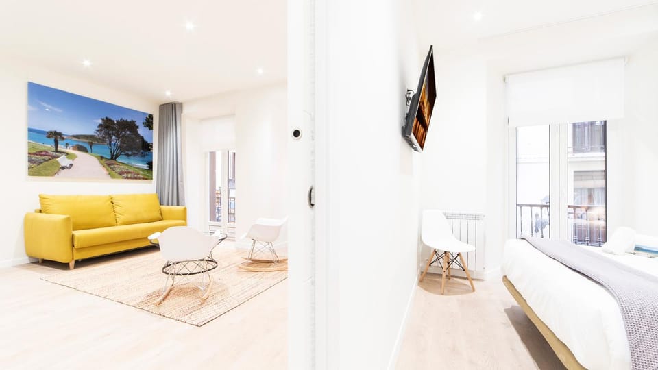 Port Lux. Old Town - SSHousing Apartment in San Sebastian