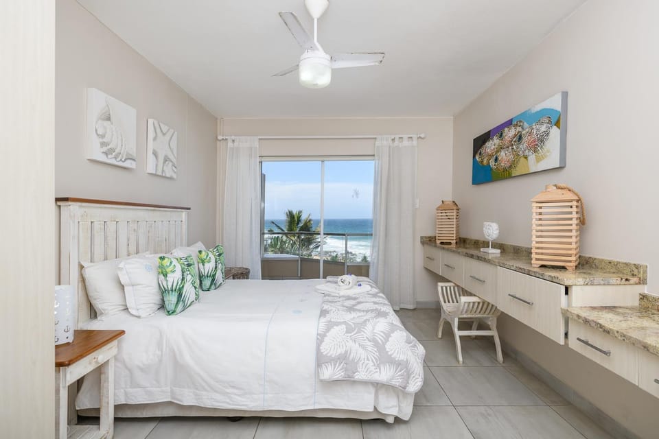 Bed, Photo of the whole room, Bedroom, Sea view