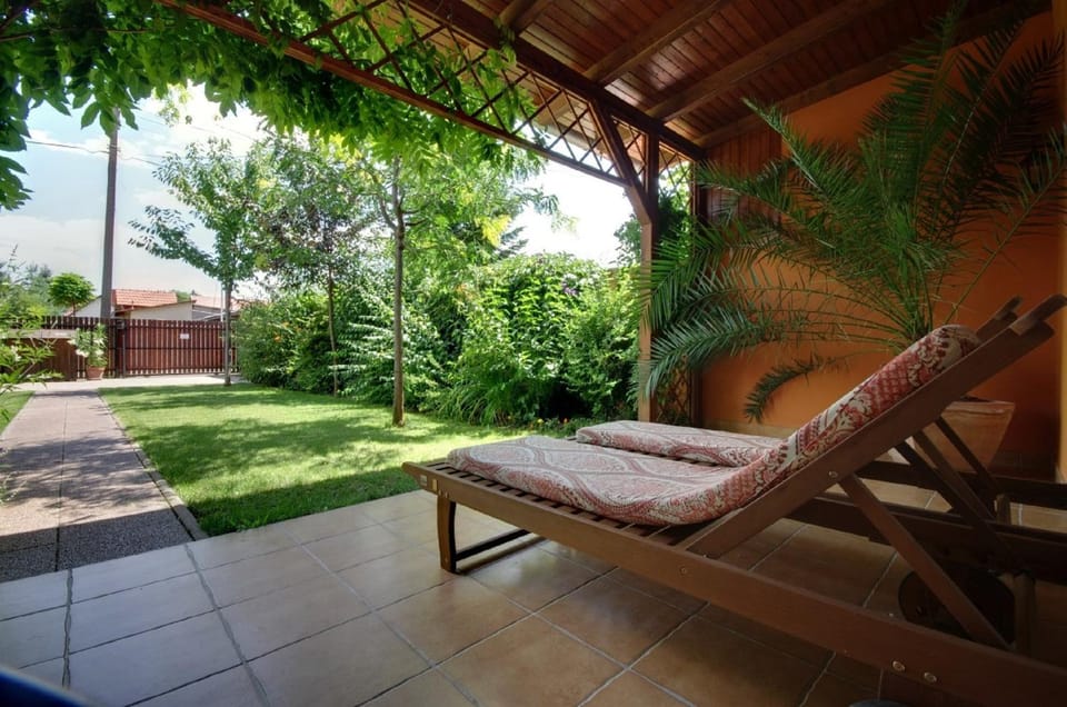 Garden, Balcony/Terrace