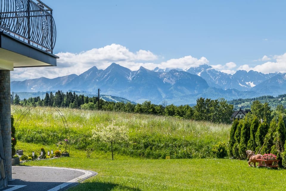 Nearby landmark, Spring, Day, Natural landscape, Garden, View (from property/room), View (from property/room), Other, Other, Other, Garden view, Garden view, Mountain view, Mountain view