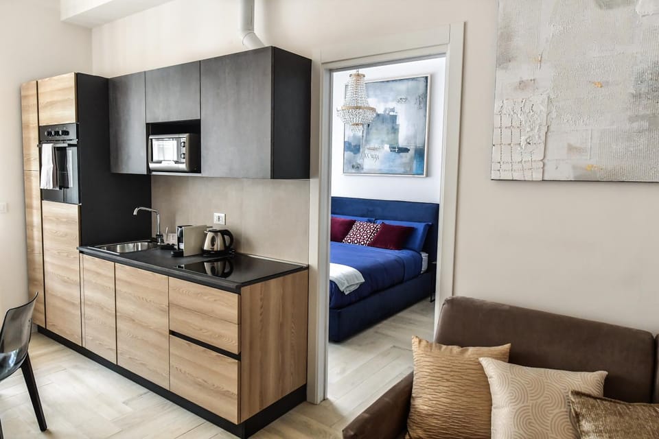 Kitchen or kitchenette, Bedroom