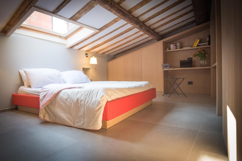 Bed, Bedroom