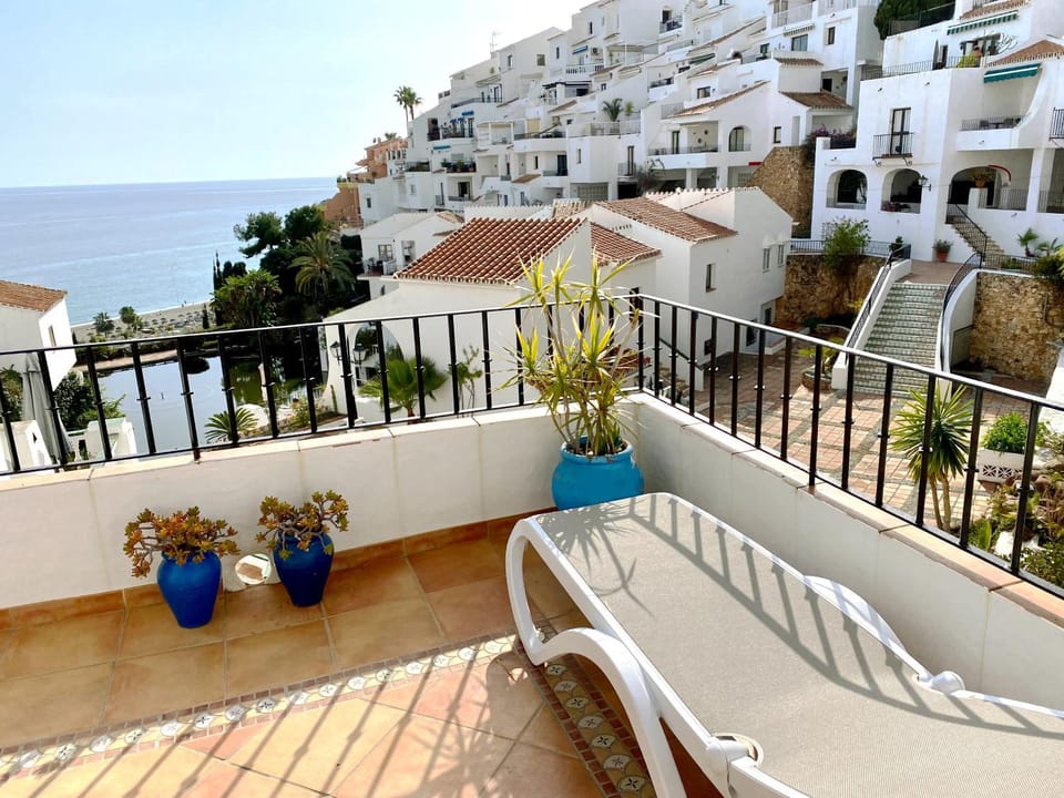 View (from property/room), Balcony/Terrace, Inner courtyard view