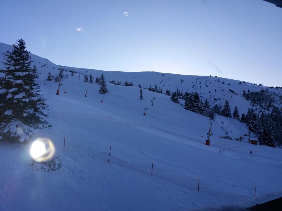 Winter, Skiing