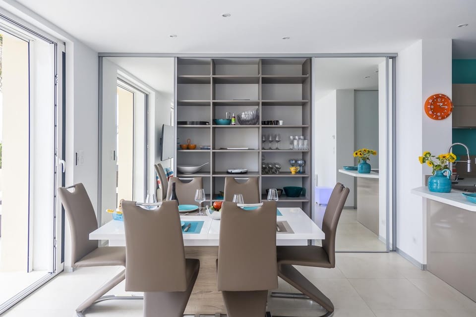 Seafront Apartment with Large Terrace Apartment in Cannes