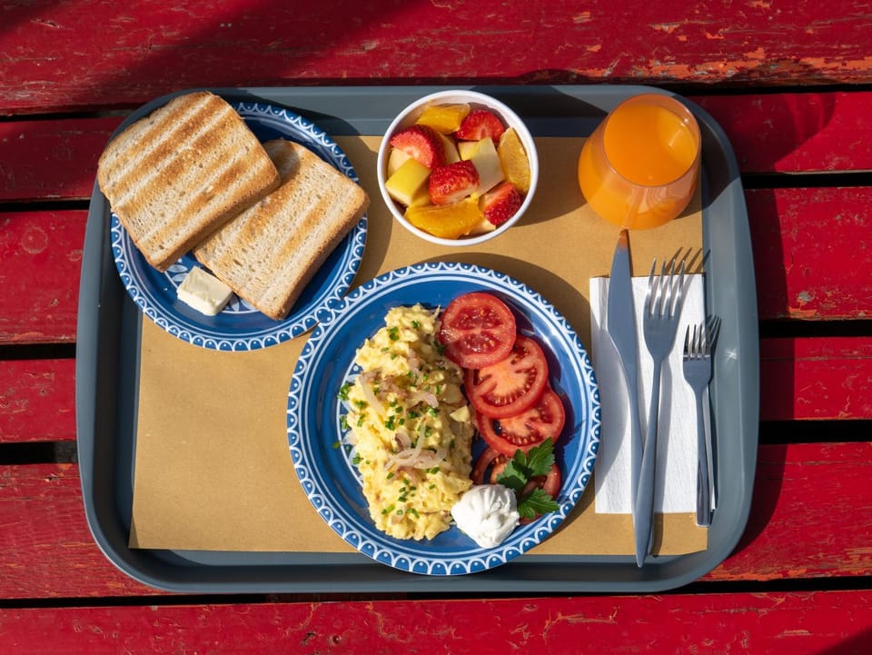 Breakfast, Breakfast, Continental breakfast, Continental breakfast