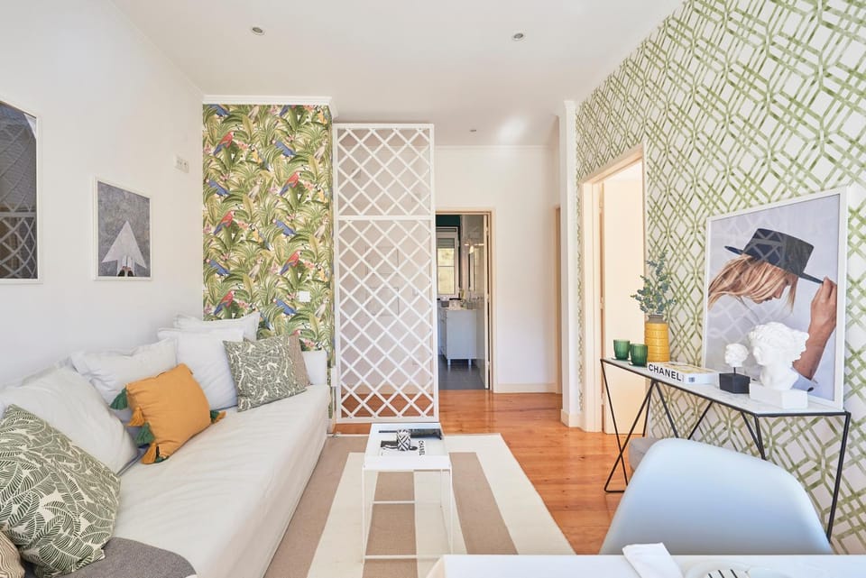 Communal lounge/ TV room, View (from property/room), Other, Decorative detail, City view, Street view