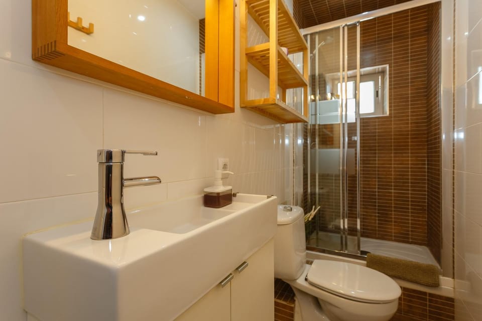 Shower, Bathroom