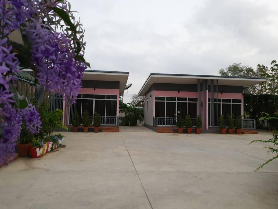 บ้านสวนนิสา Hotel in Chon Buri Changwat