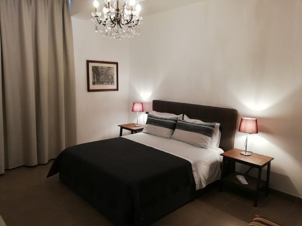 Shower, Toilet, Bathroom, TV and multimedia, Coffee/tea facilities, Bedroom
