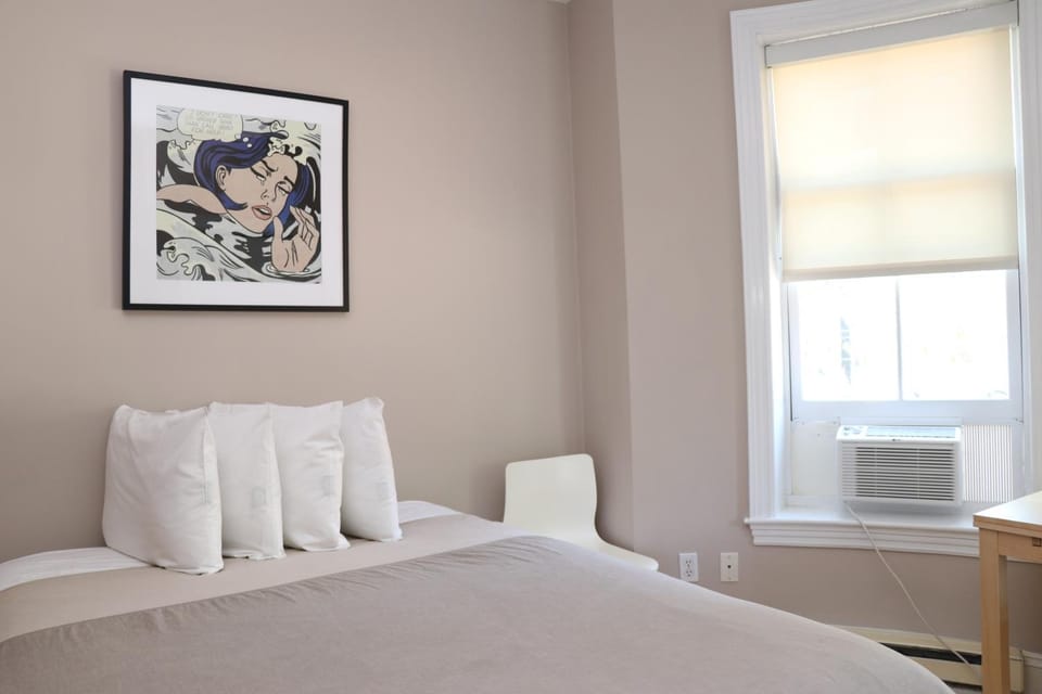 Bed, Bedroom, City view