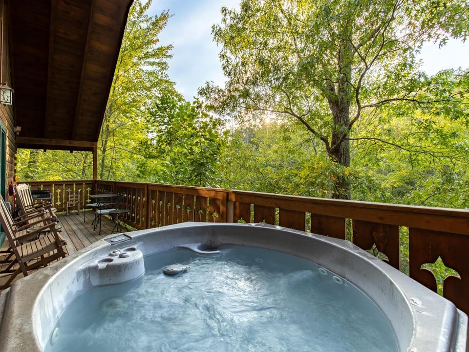 Hot Tub, Balcony/Terrace, Seating area