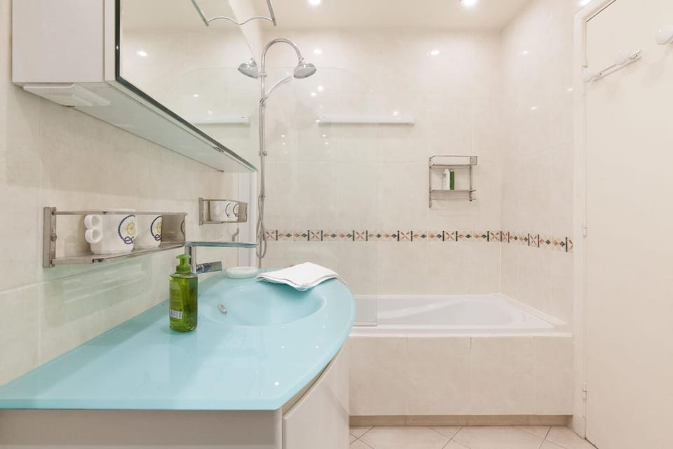 Bathroom, Bath
