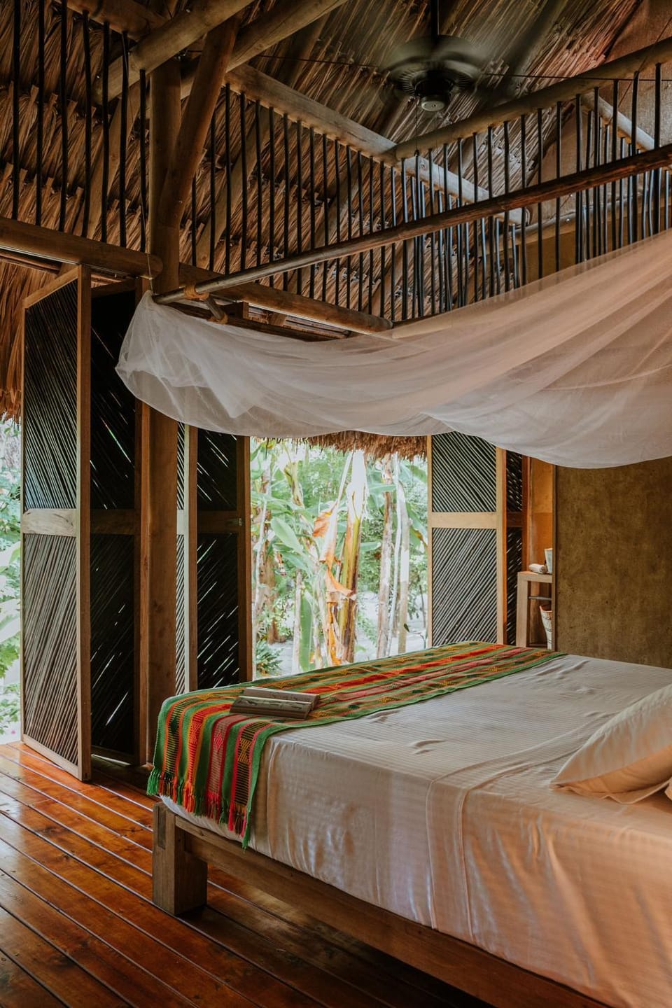 Bed, View (from property/room), Bedroom, Garden view