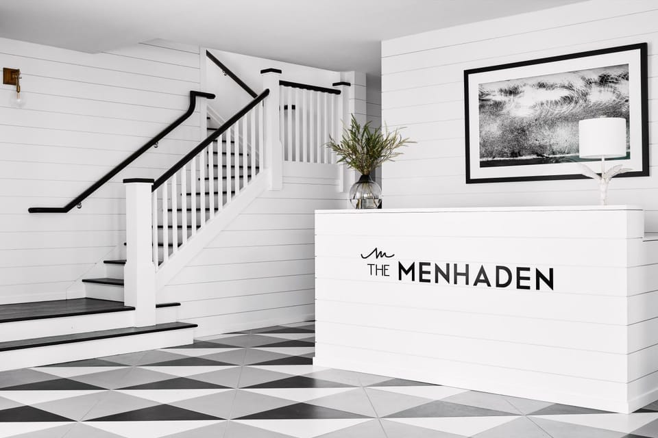 Facade/entrance, Property logo or sign, Lobby or reception