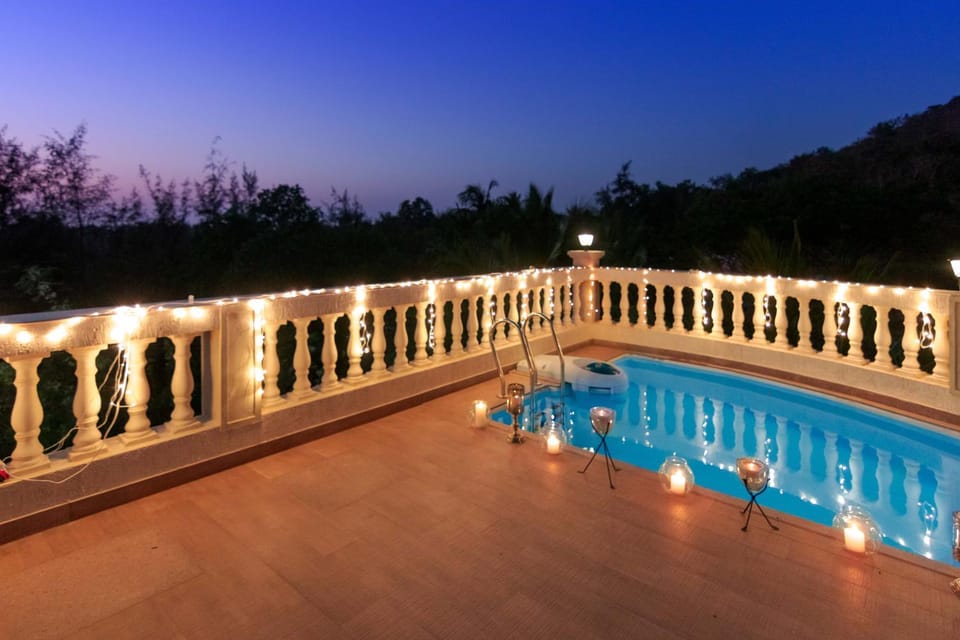 Night, Natural landscape, Decorative detail, Garden view, Mountain view, Pool view, Swimming pool, Swimming pool