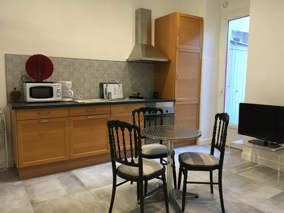 Heart of Nice Harboor cosy and central Apartment in Nice