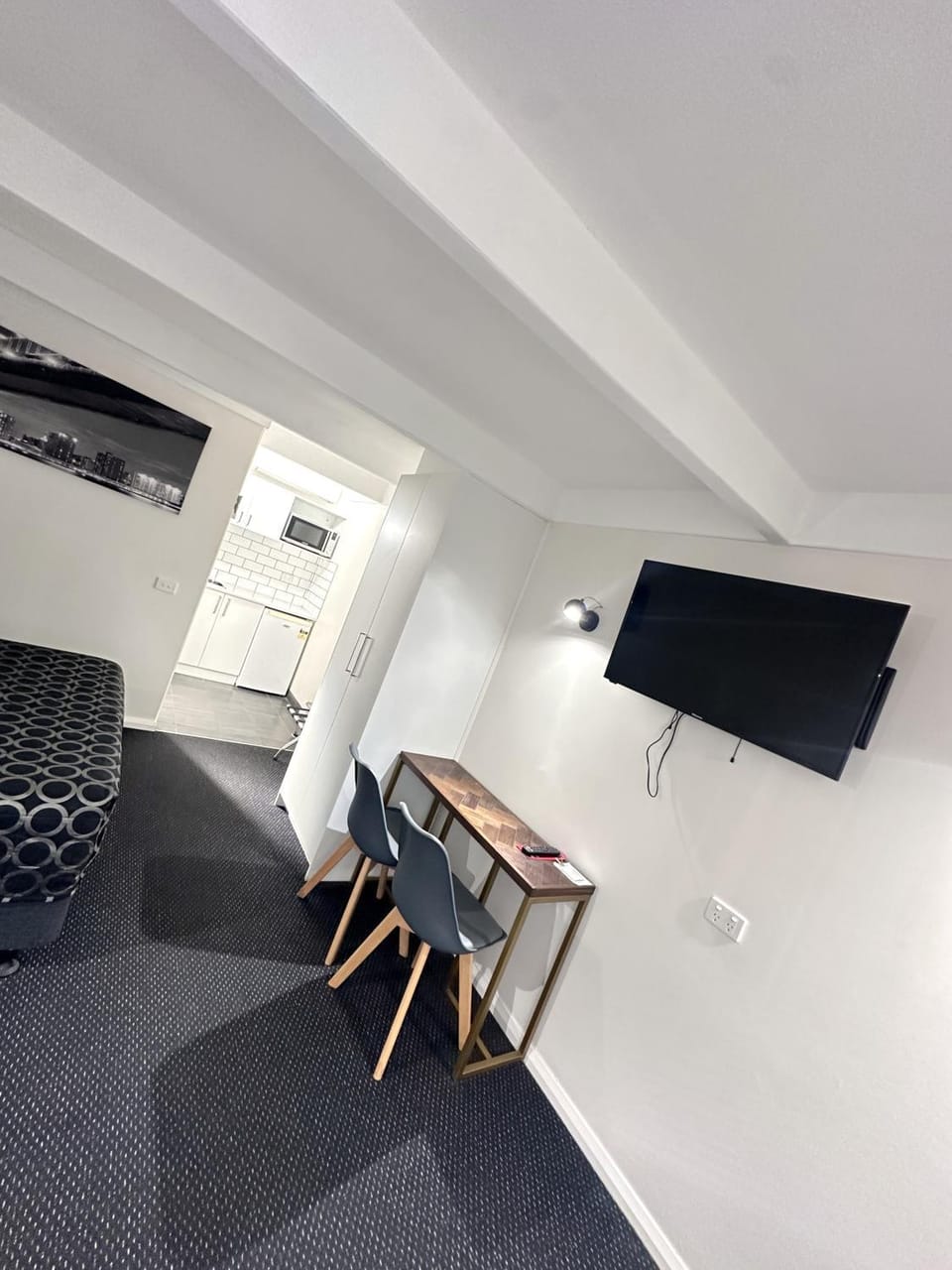 TV and multimedia, Kitchen or kitchenette, Dining area