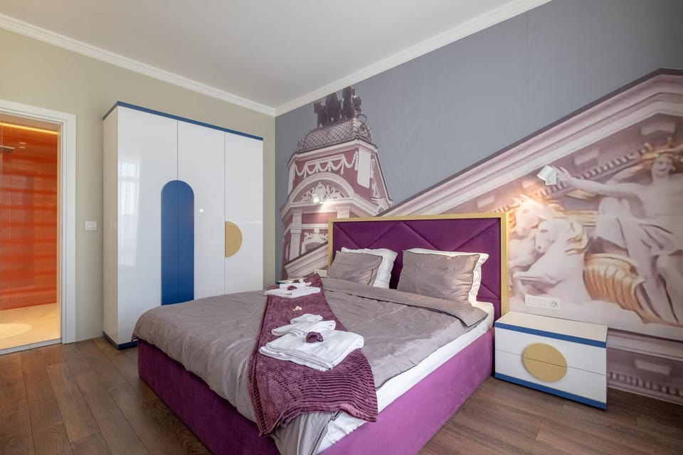 Bed, Photo of the whole room, Bedroom, towels, wardrobe