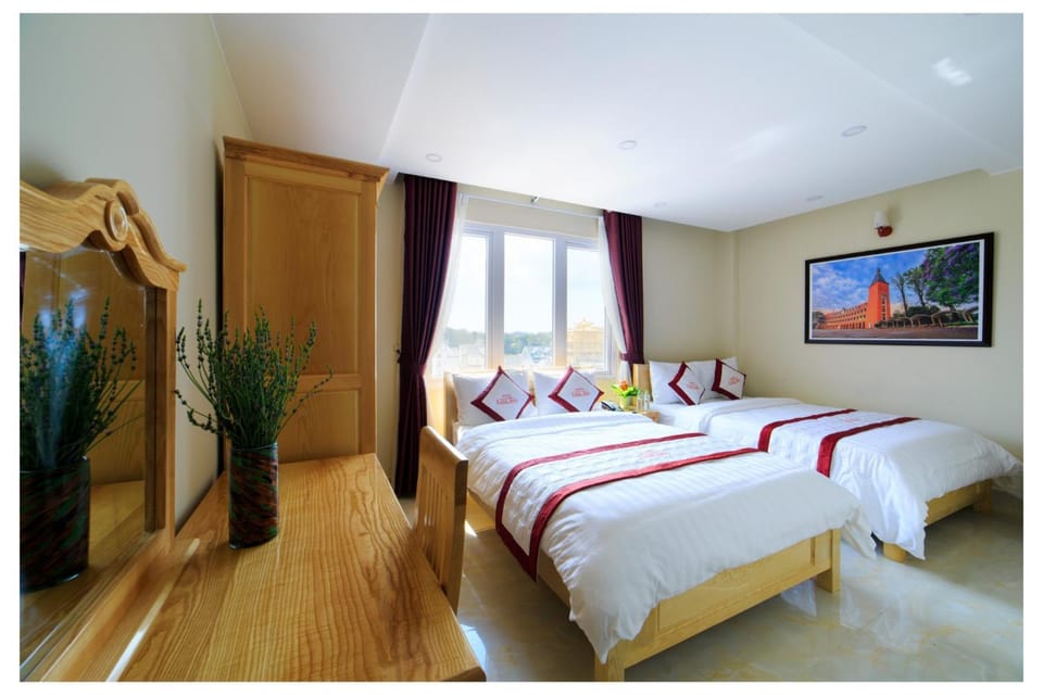 Khách sạn Liên Sơn - Đà Lạt Hotel in Dalat